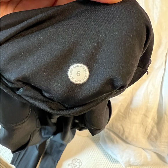 Lululemon Fast and Free High-Rise Tight with Pockets, Black, Size 6, Like New - Picture 4 of 4